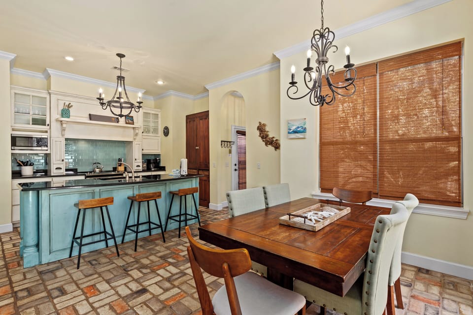 House, Multiple Beds, Garden View (109 Island Cove Ct) | Dining