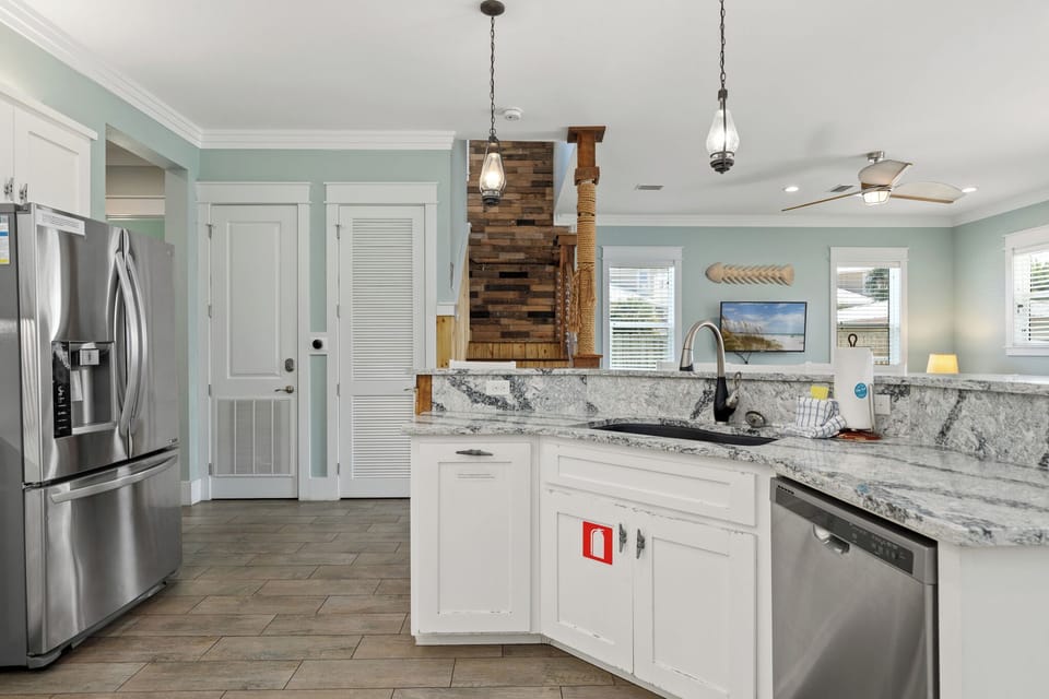 House, Multiple Beds, Pool Access, Beach View | Private kitchen | Toaster