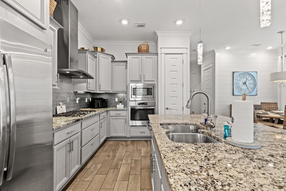 House, Multiple Beds, Balcony, Ocean View | Private kitchen