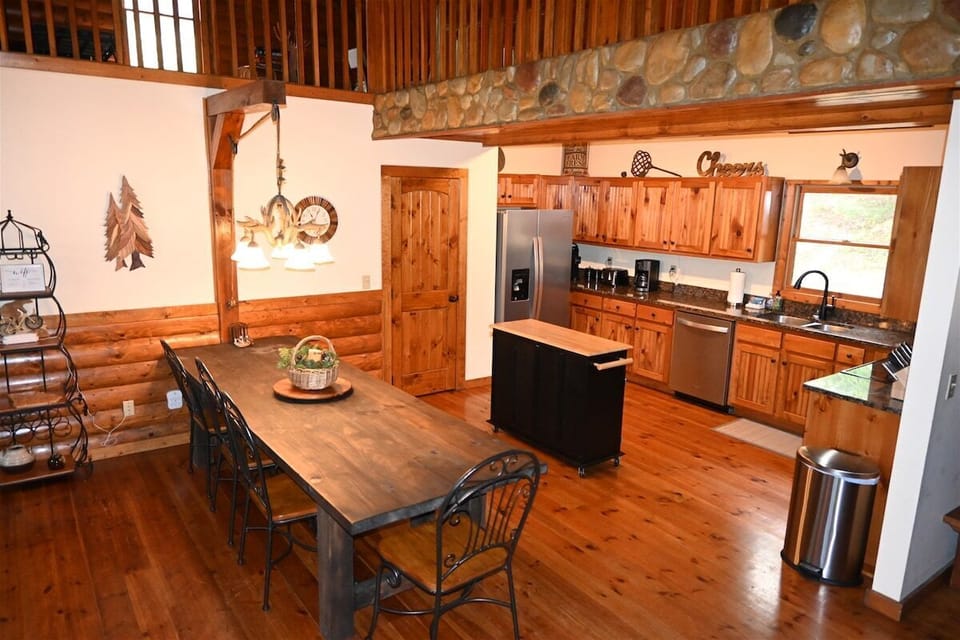 Large Kitchen with Dining Area