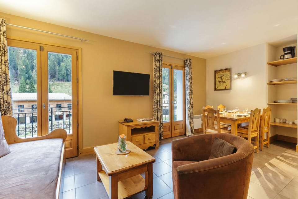 Living and dining room