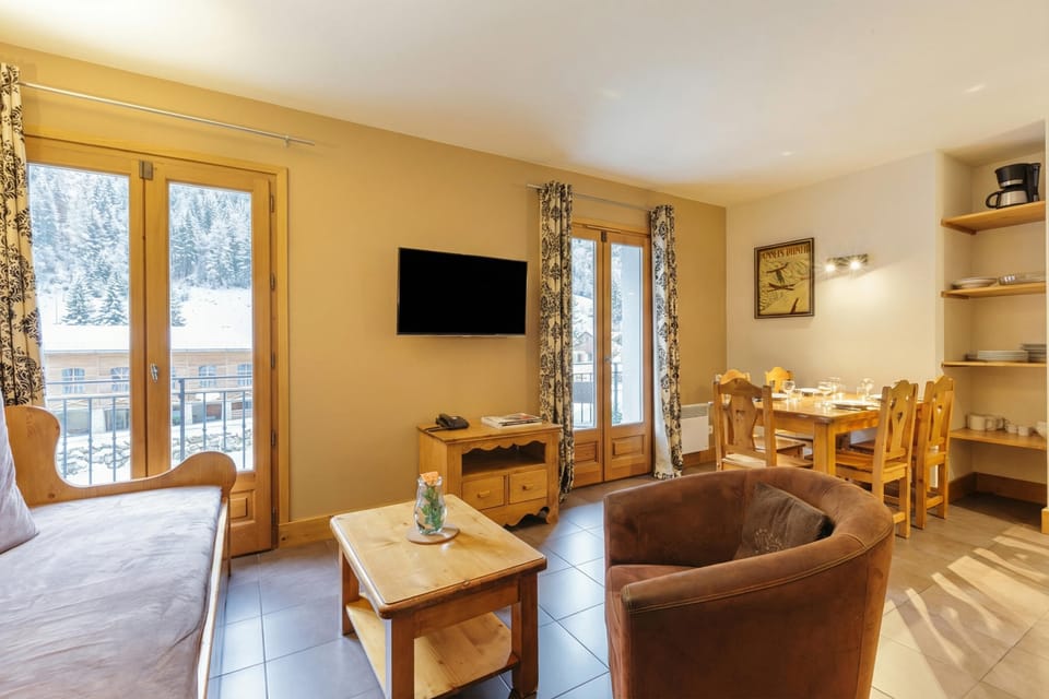 Living and dining room
