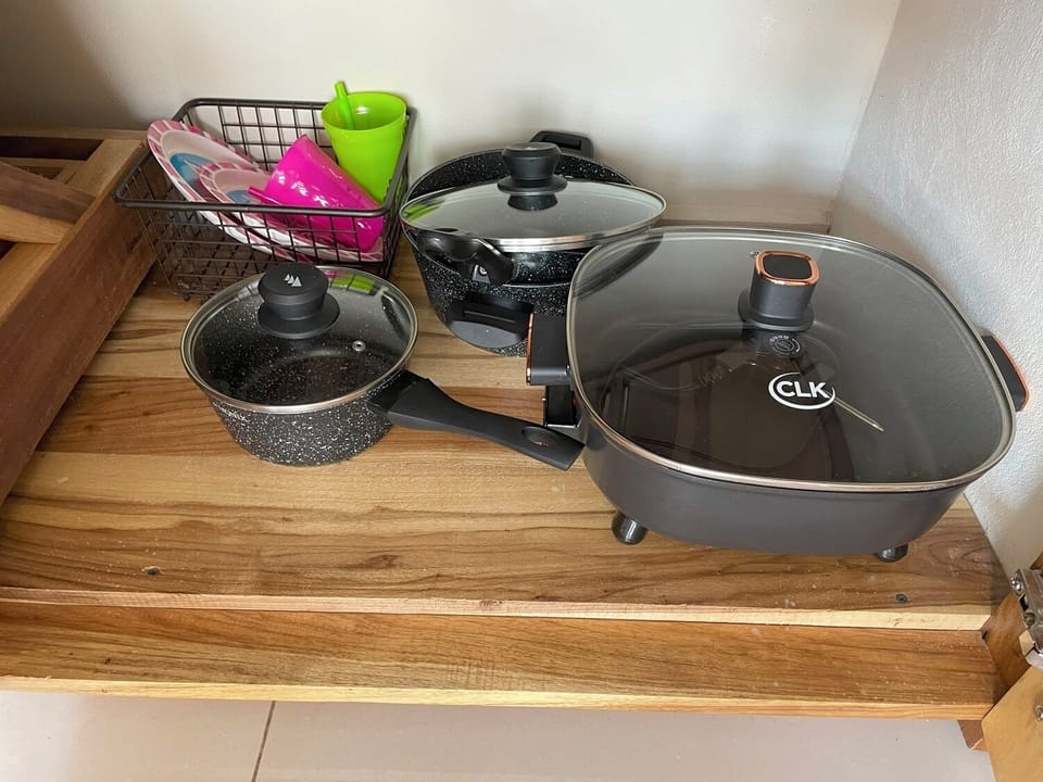 Family Apartment | Private kitchen | Mini-fridge, stovetop, coffee/tea maker, electric kettle