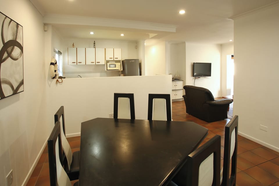 Family House | Dining room