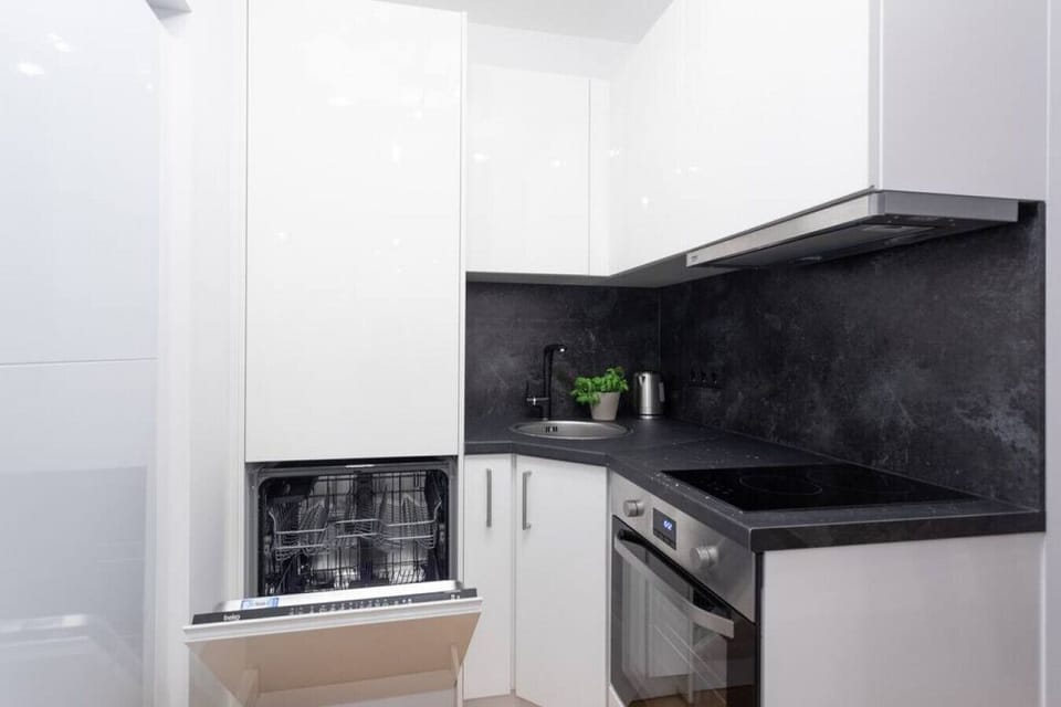 Neue Spülmaschine inkl. Tabs ist vorhanden.---New dishwasher including tabs is available.