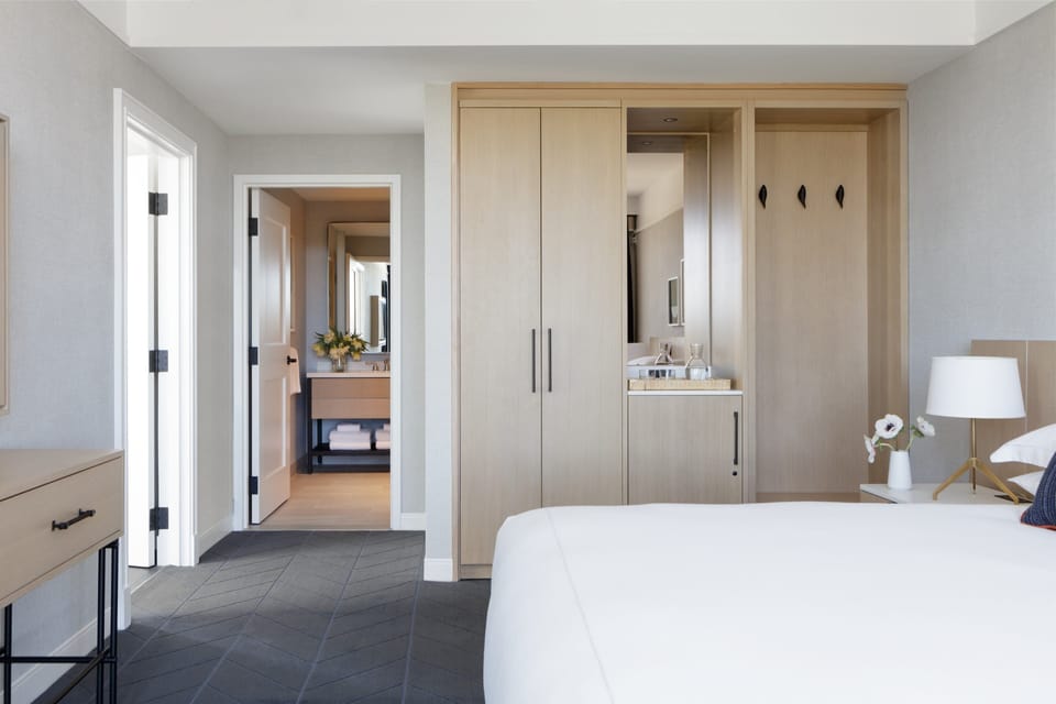 Suite, 1 Bedroom, Terrace | Frette Italian sheets, premium bedding, minibar, in-room safe