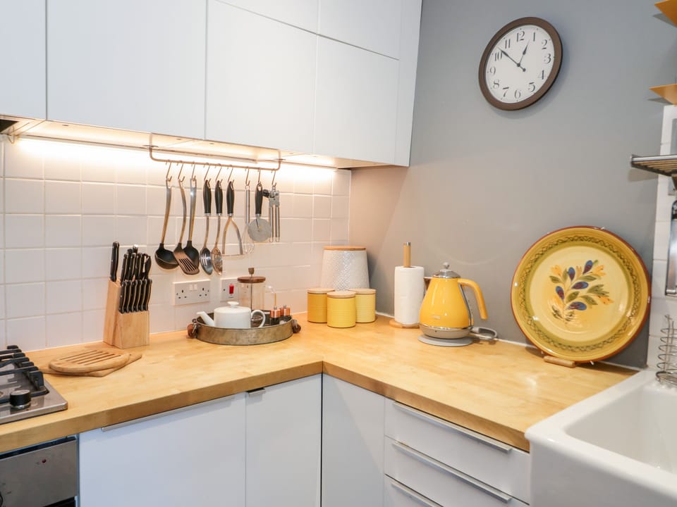 Fridge, dishwasher, electric kettle, toaster