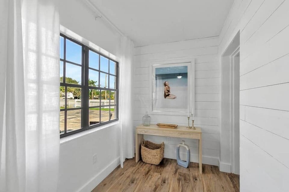 Beautiful entry way 