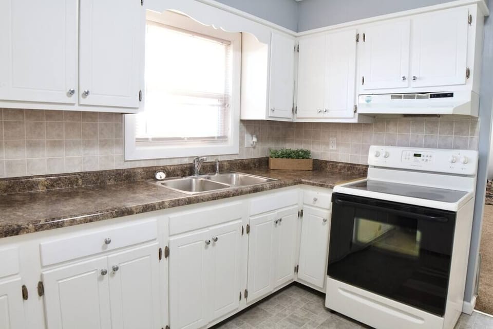Kitchen (1)