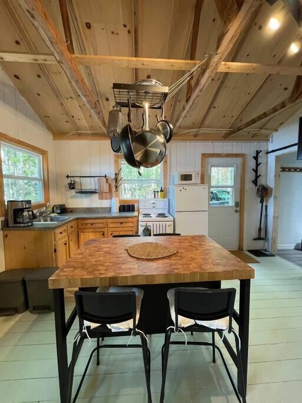 Kitchen (2)