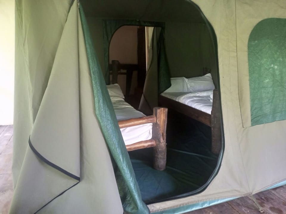Standard Double or Twin Room | Desk, laptop workspace, iron/ironing board, bed sheets
