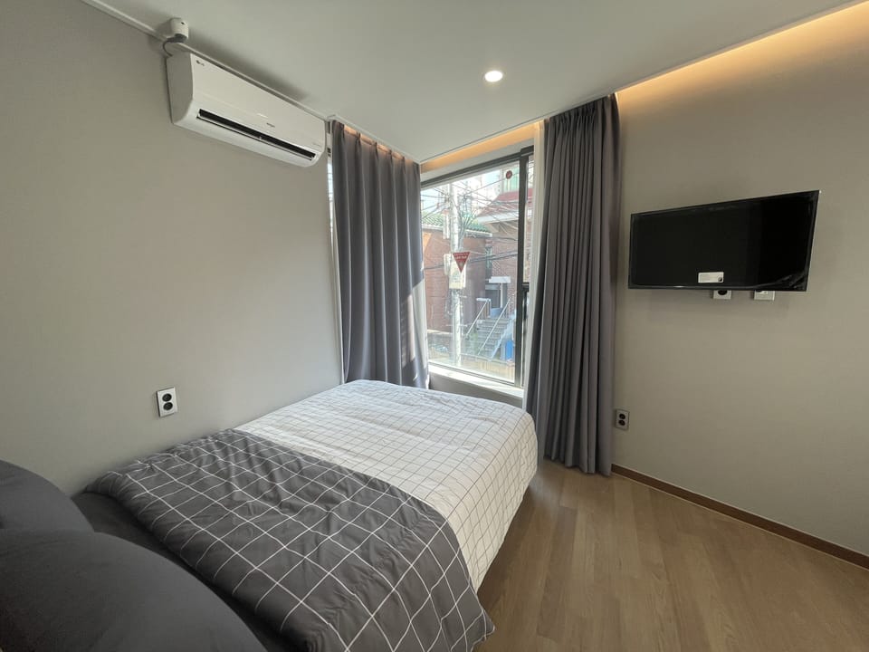 Economy Quadruple Room (non-Korean nationals only) | Iron/ironing board, free WiFi, bed sheets