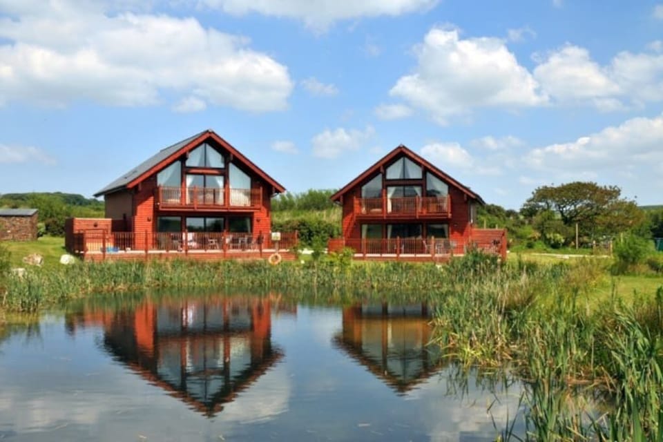 Exterior shot of lodge