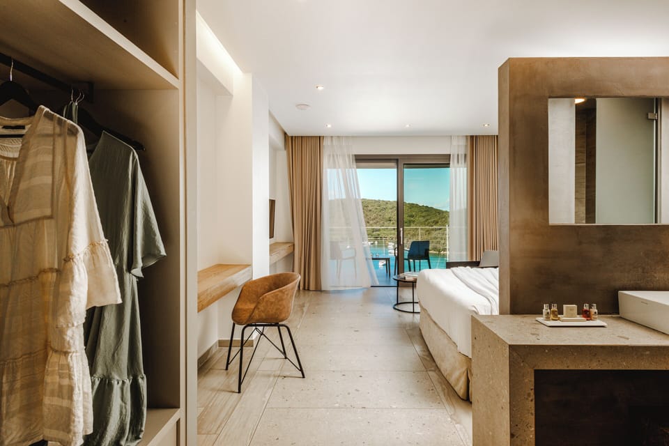 Deluxe Room, Sea View | Premium bedding, down comforters, in-room safe, individually furnished