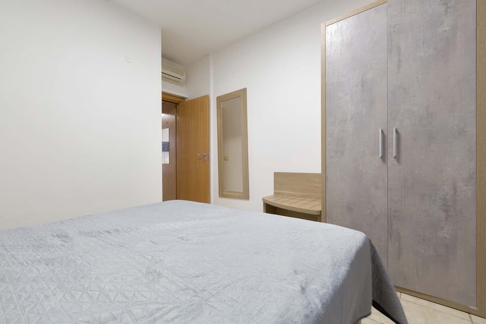 Apartment | 1 bedroom, bed sheets
