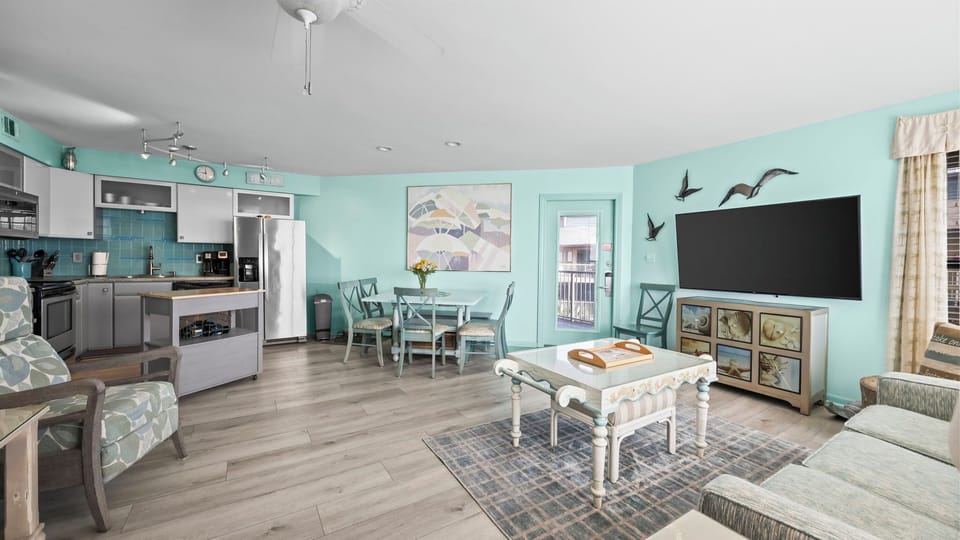 Sandpiper 16C - Open living, dining, and kitchen area
