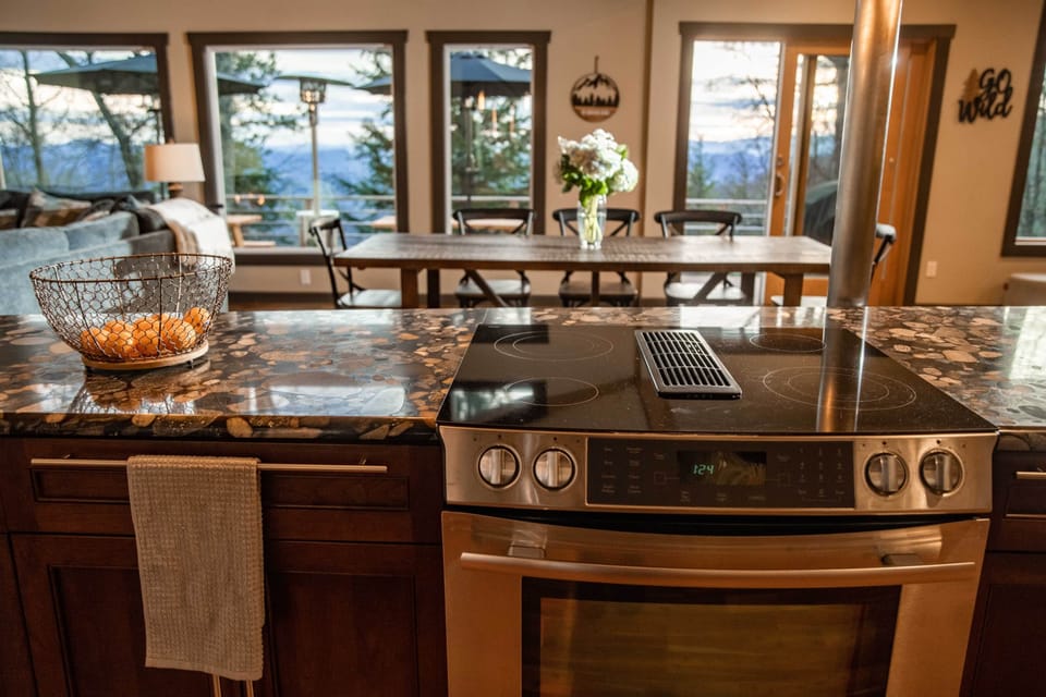 Cooktop with a view! 