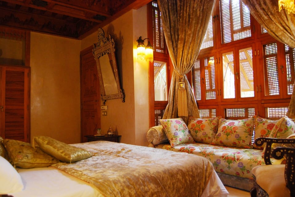 Royal Suite | Egyptian cotton sheets, premium bedding, memory foam beds, in-room safe