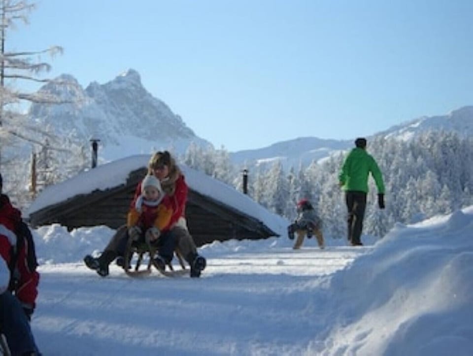 Snow and ski sports