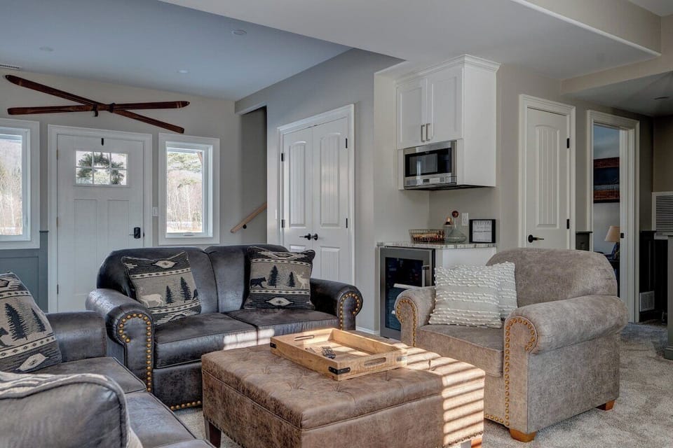 Living room/beverage fridge and microwave