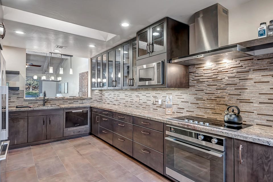 Fully Equipped Kitchen with Stainless Steel Appliances