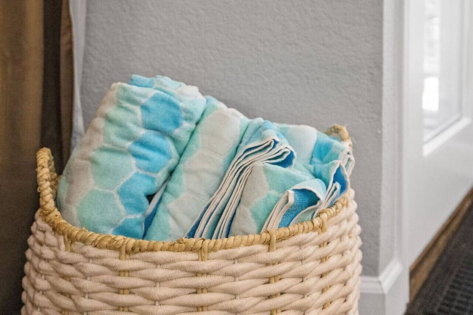 Pack light—fresh towels are ready and waiting, making your Cedar Park stay at Autumn Fire easy from day one.