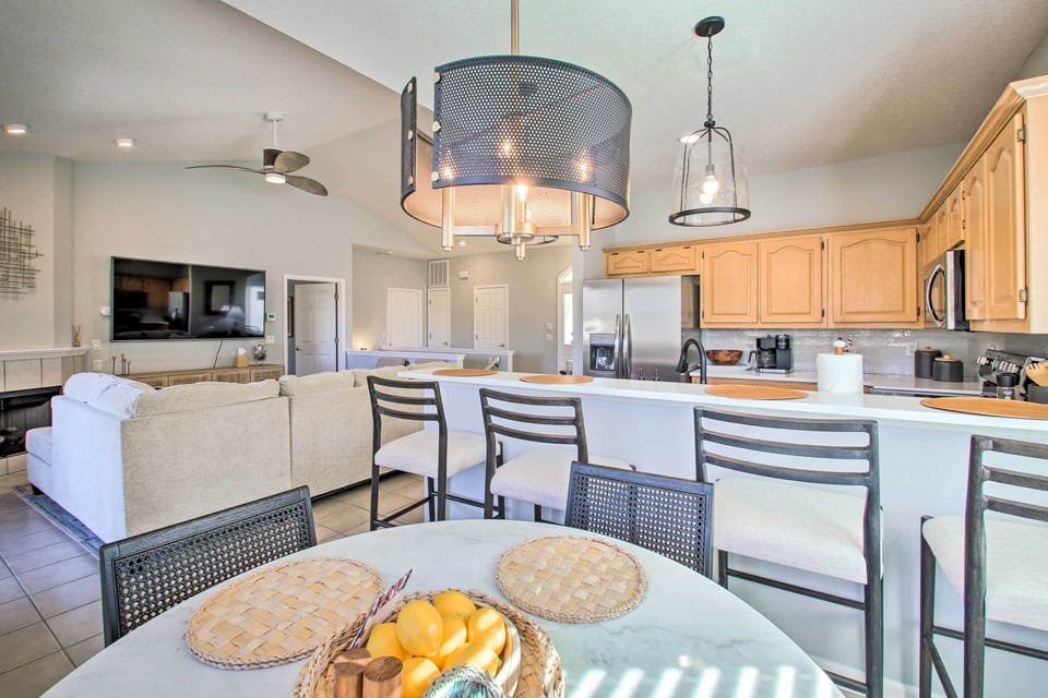 Breakfast Nook | Central Heat & A/C