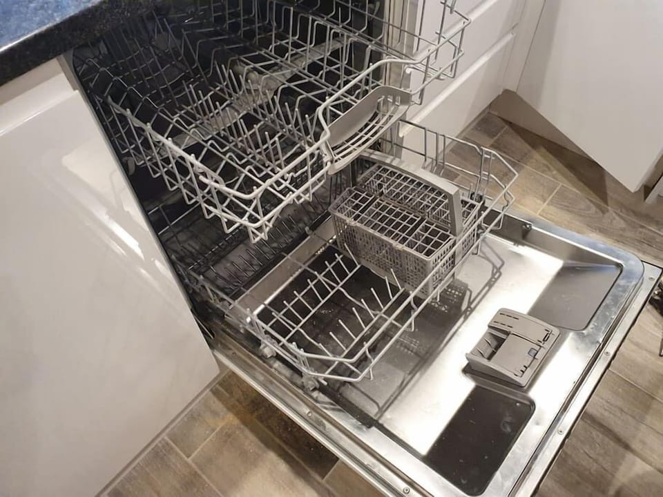 The the dishwasher take the strain 