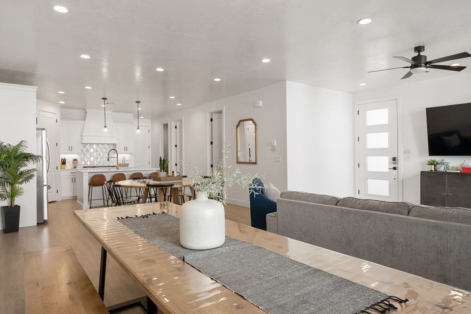 Townhome, 5 Bedrooms | Living area | Smart TV, streaming services