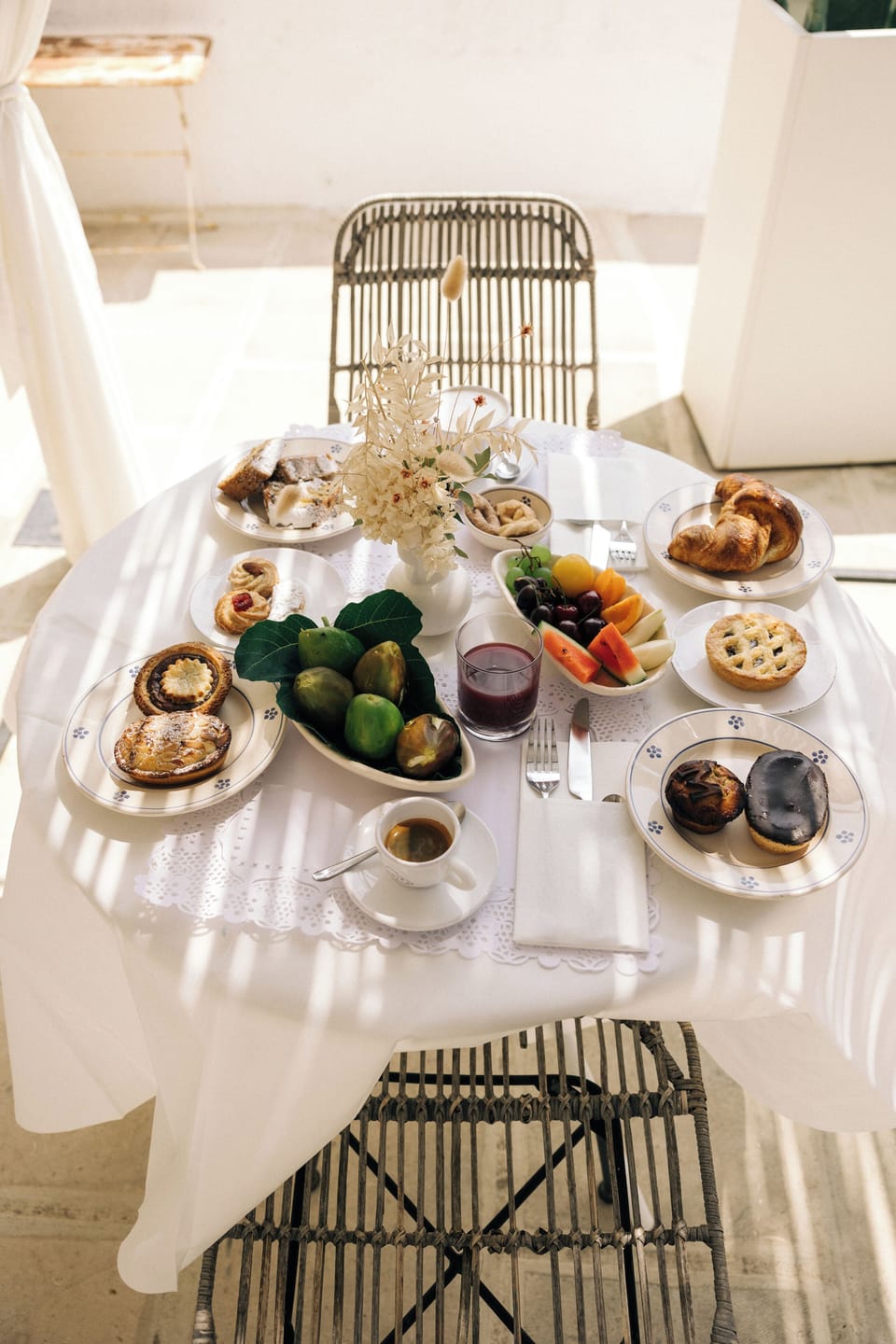 Daily local cuisine breakfast for a fee