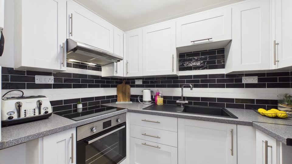 Castle Cove - 1 Bedroom Apartment - Tenby (28989)