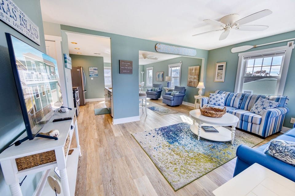 Surf-Or-Sound-Realty-1085-Into-the-Mystic-Great-Room-2