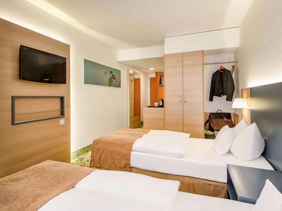 Minibar, in-room safe, desk, soundproofing