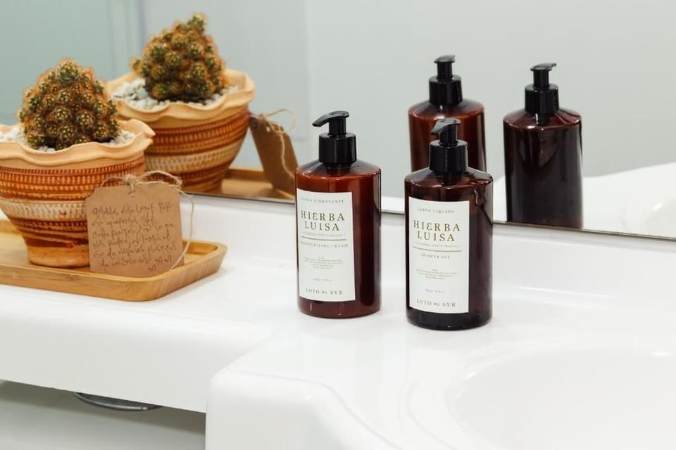 Couples treatment rooms, body treatments, hydrotherapy, aromatherapy