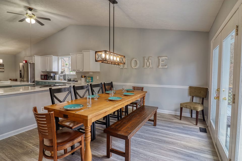 10 Person Farmhouse Table