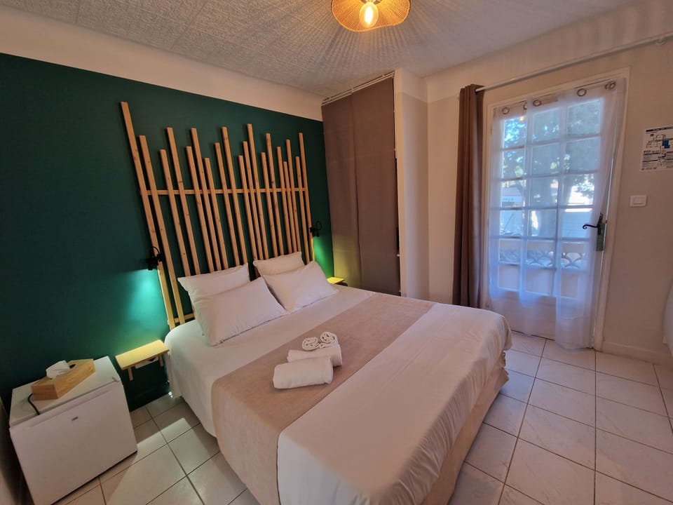 Standard Room | Individually decorated, individually furnished, desk, laptop workspace