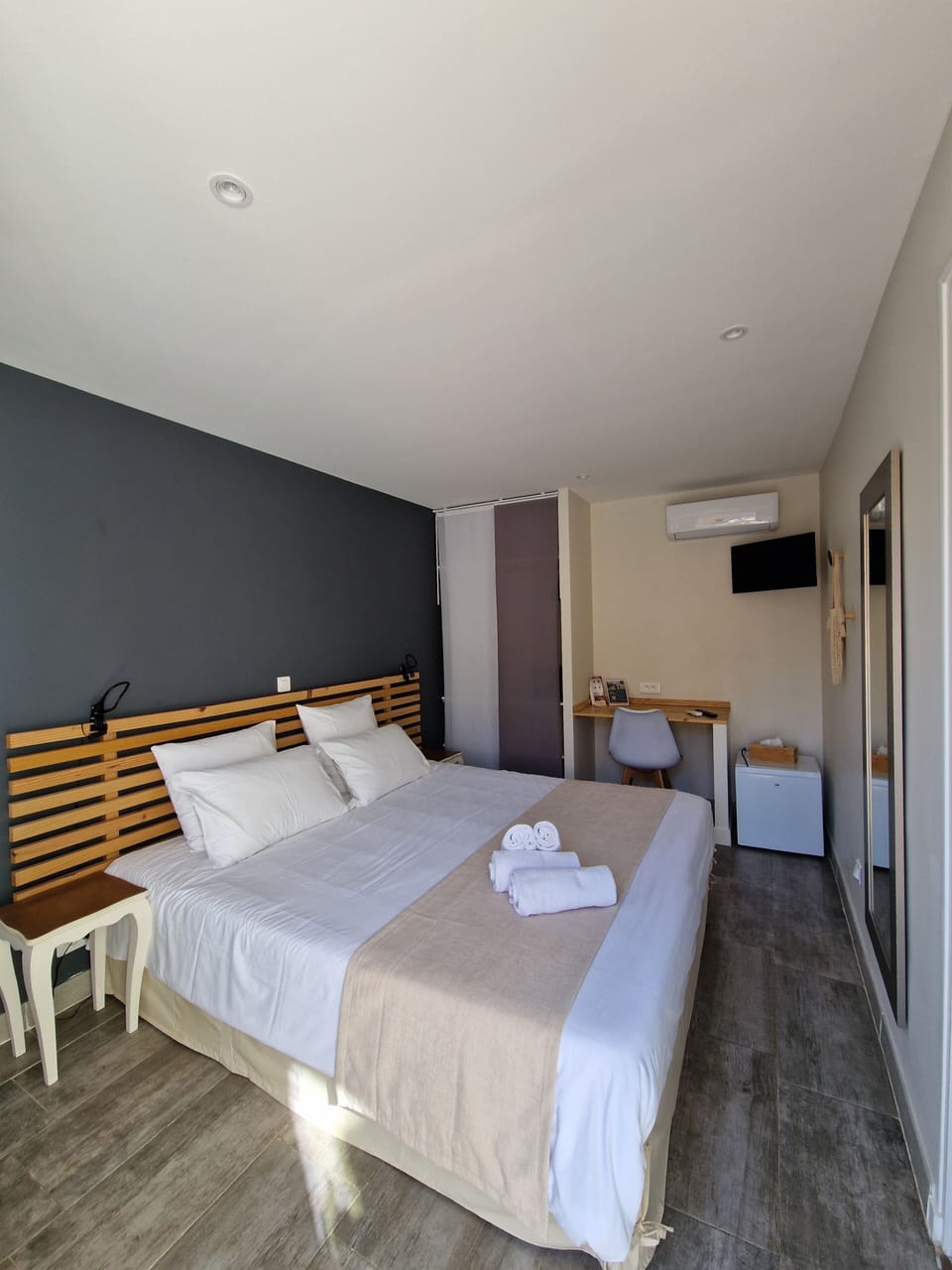 Comfort Double Room | Individually decorated, individually furnished, desk, laptop workspace