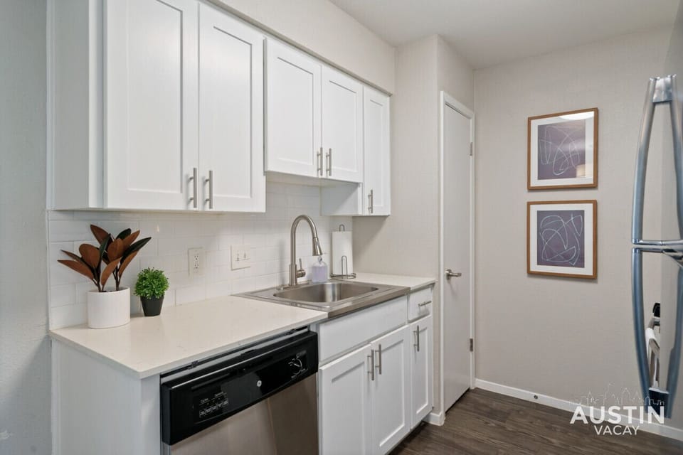 Fully equipped kitchen with all the essentials plus dishwasher