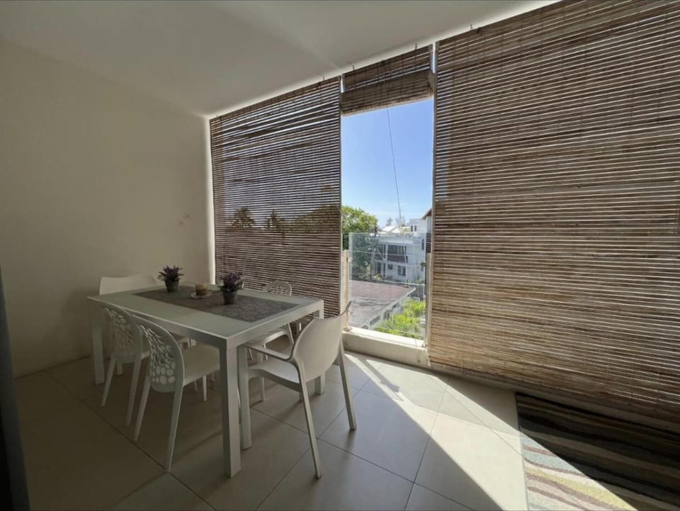 Apartment | Dining
