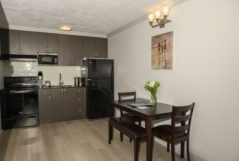 Suite, 1 Bedroom, Patio, Ocean View (Pet Friendly) | Private kitchen | Microwave, stovetop, coffee/tea maker, toaster