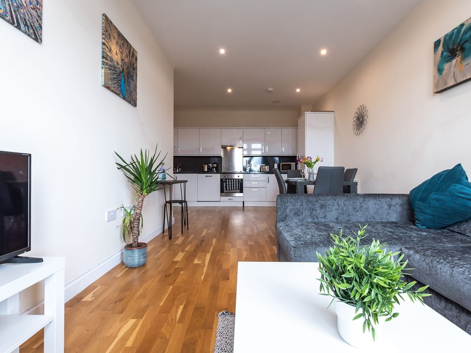 Open plan living space | Panorama - Bellaire Stays, Ashford