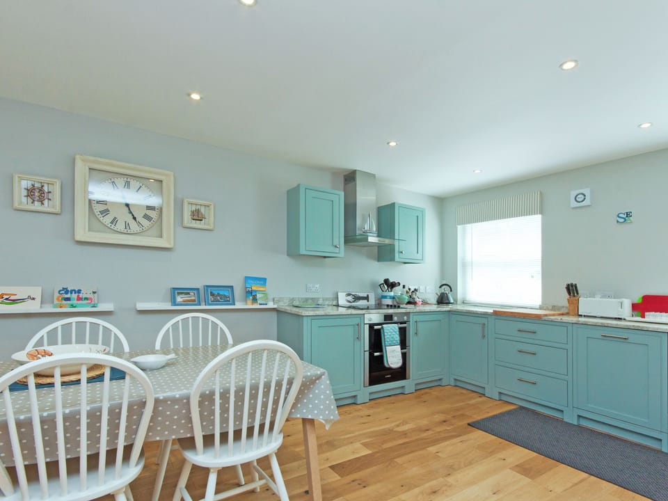 Eddystone Row 2, Coronation Road, Salcombe