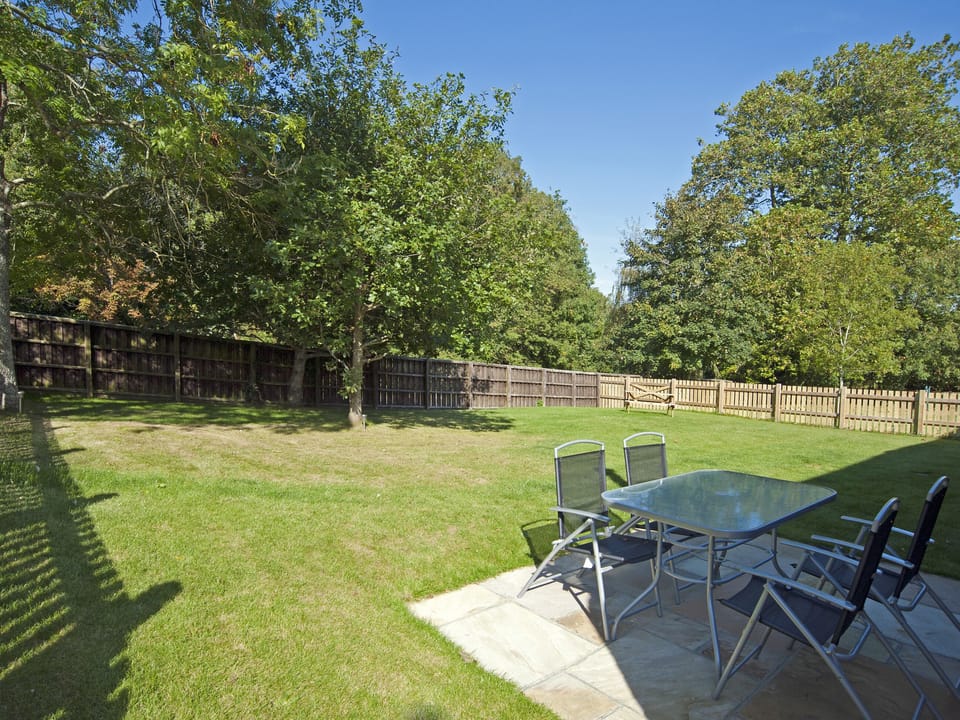 Garden | Oak Barn - Fernhill Farms, Ryde