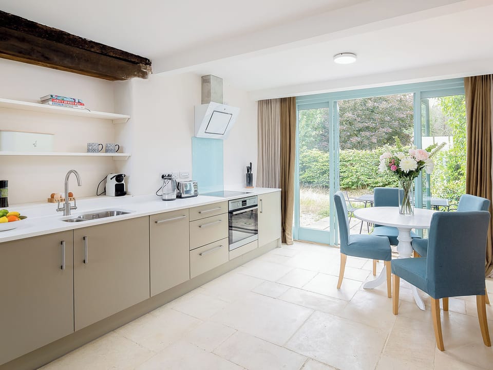 Kitchen/diner | The Hall - Woodcock Farm, Old Sodbury, near Bristol