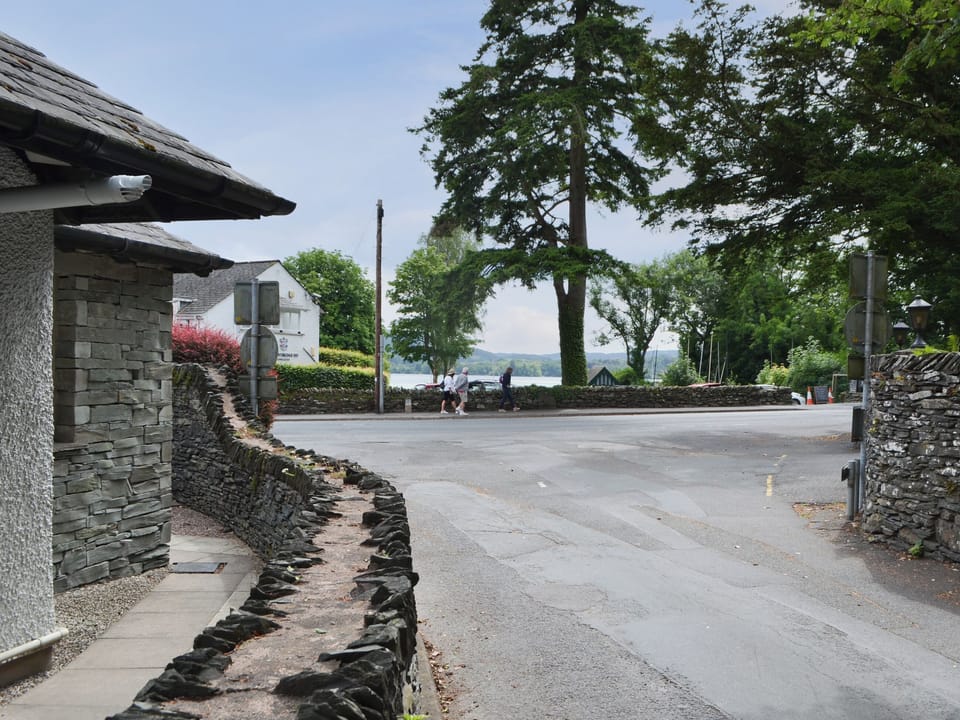 Driveway | Quaysiders Club Apartments - Quaysiders Club D, Quaysiders Club Apartments - Quaysiders Club E - Quaysiders Club Ap, Ambleside
