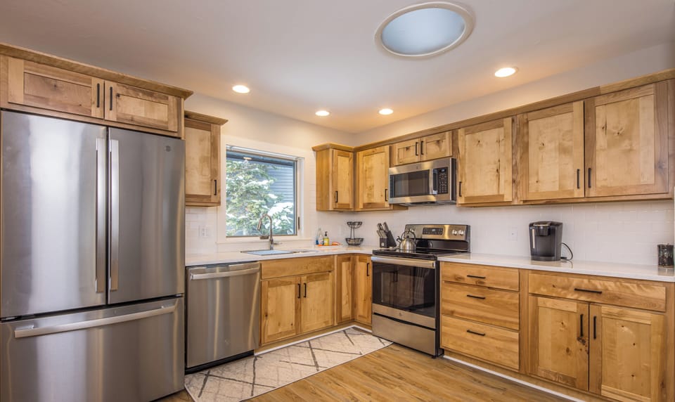 Newly Renovated Kitchen