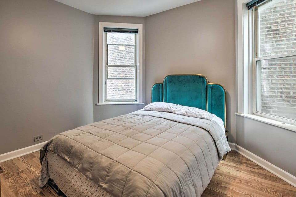 Bedroom 1 | Queen Bed | Linens Provided
