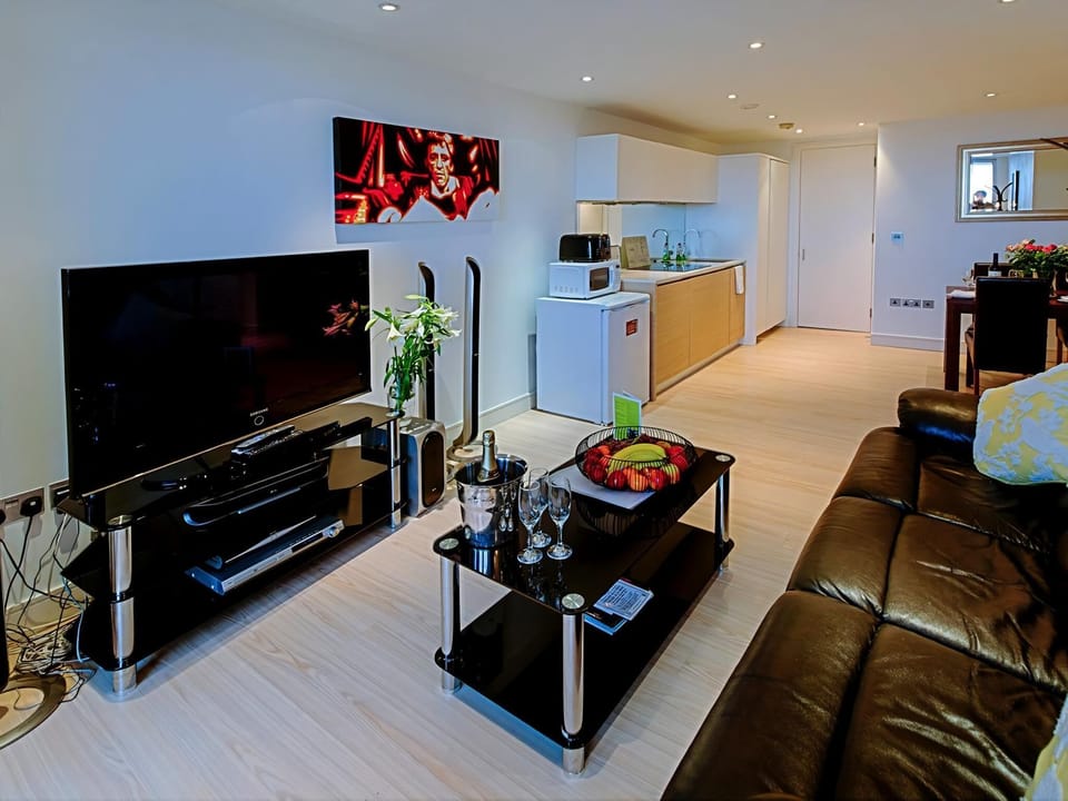 Stylish living area | Gunwharf Quays Apartments - No.1 The Two Bedroom Balcony View &rsquo;A&rsquo; - Gunwharf Quays Apartments , Gunwharf Quays, near Portsmouth