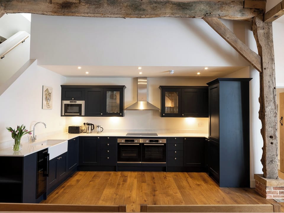 Kitchen area | Hatchers Barn - Fishers Farm Barns, Shefford Woodlands Near Hungerford