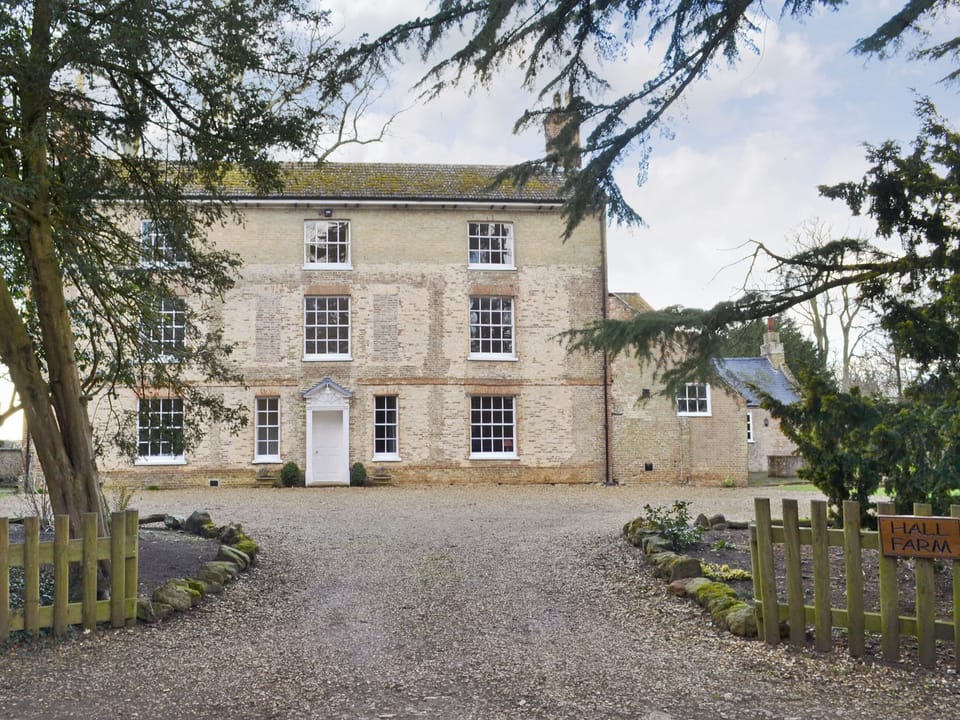 Impressive 18th century grade 2 listed farmhouse | Hall Farm, Kings Lynn